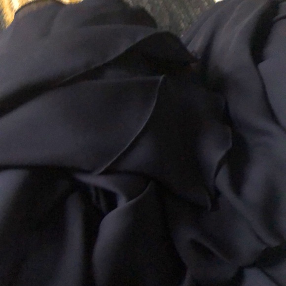 JESSICA (14) Elegant navy blue airy gown with lining & bow detail on the back - Picture 6 of 11